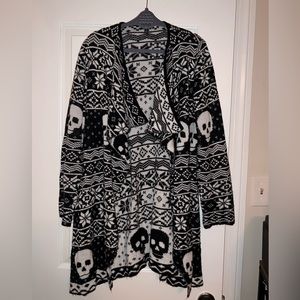 Cardigan snowflakes and skulls 💀❄️💀❄️